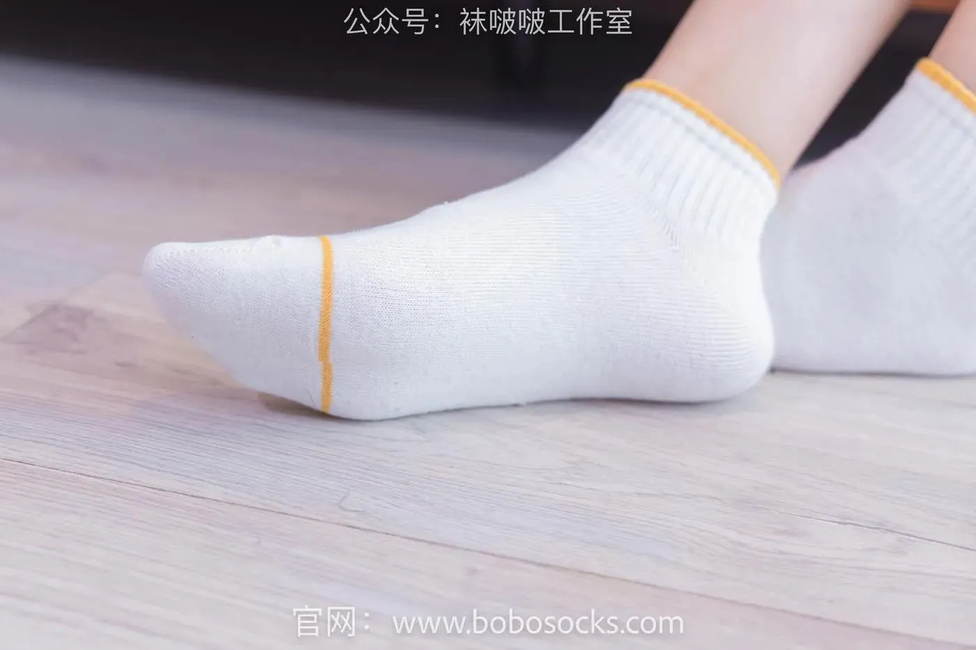 [BoBoSocks袜啵啵]NO.120 小甜豆-高跟长靴、白棉袜、裸足 [170P]插图6